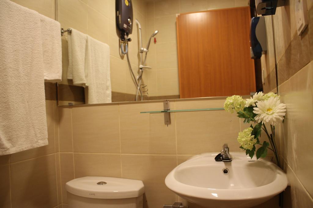 Goldbrick Hotel Bukit Bintang Kuala Lumpur Buitenkant foto